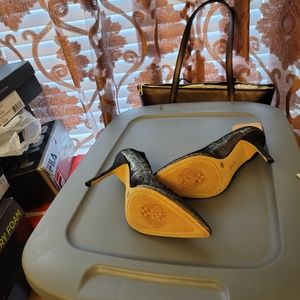 Vince Camuto Women  Shoe